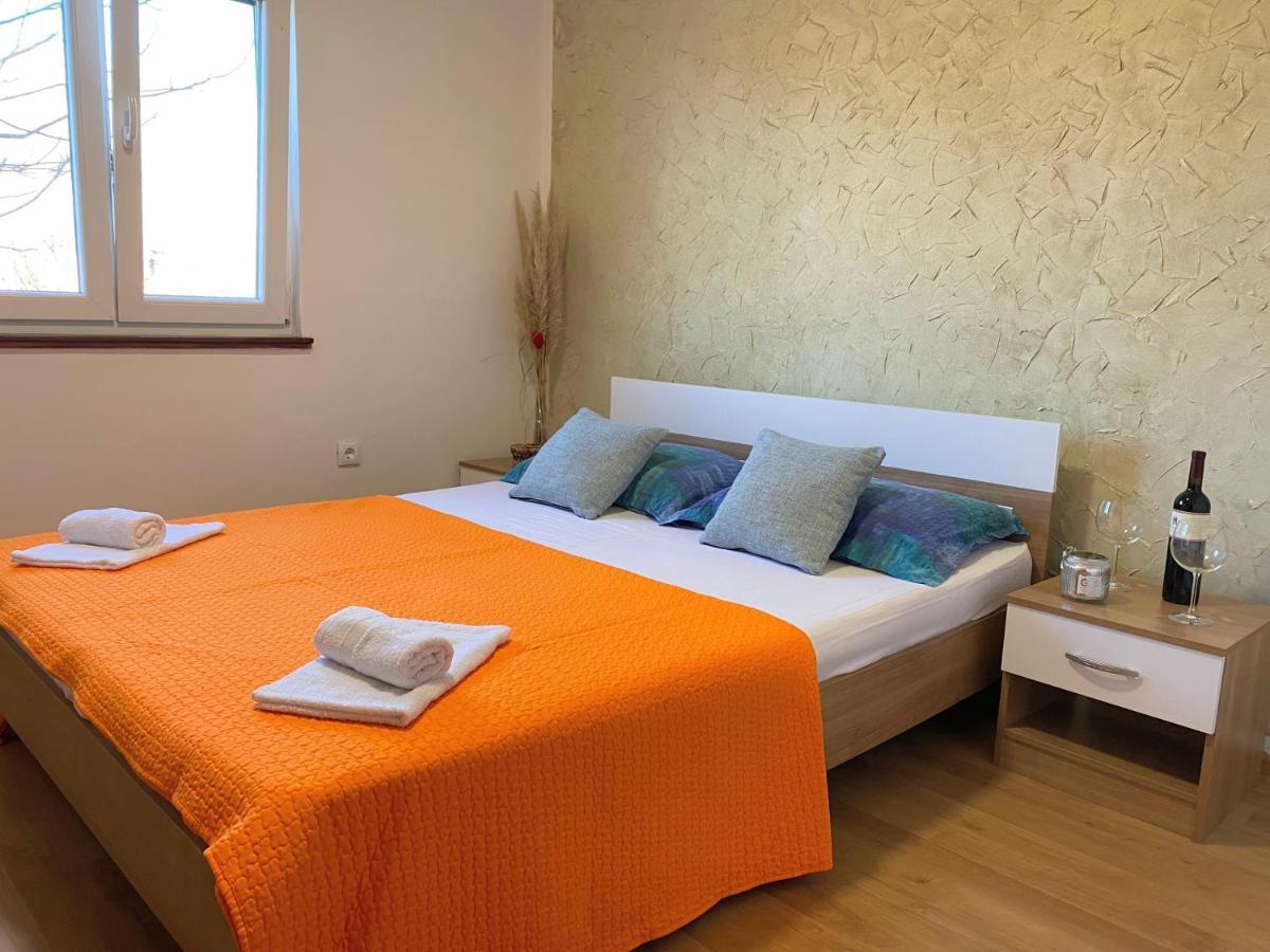Villa Marie With Pool, Two Bedrooms For 4+2Kids Cavoglave Екстериор снимка
