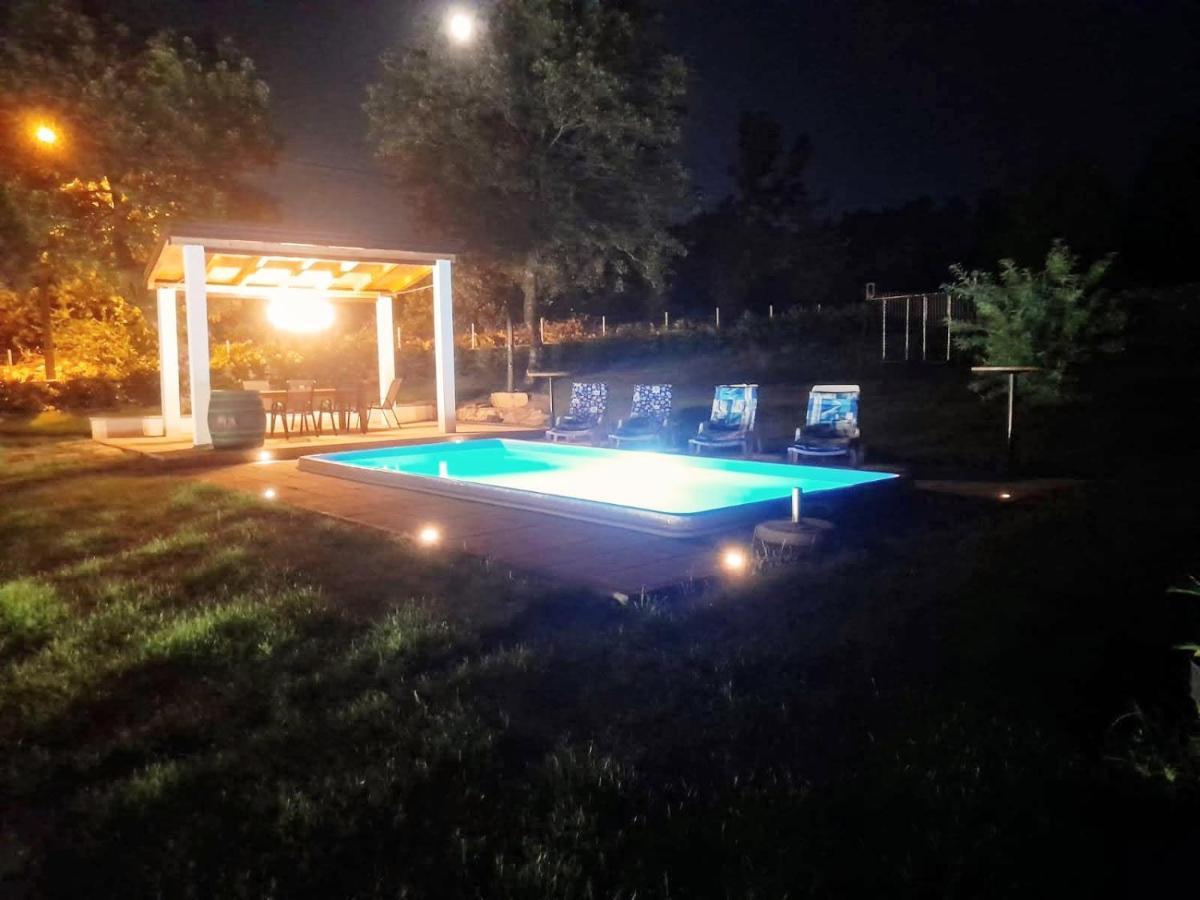 Villa Marie With Pool, Two Bedrooms For 4+2Kids Cavoglave Екстериор снимка