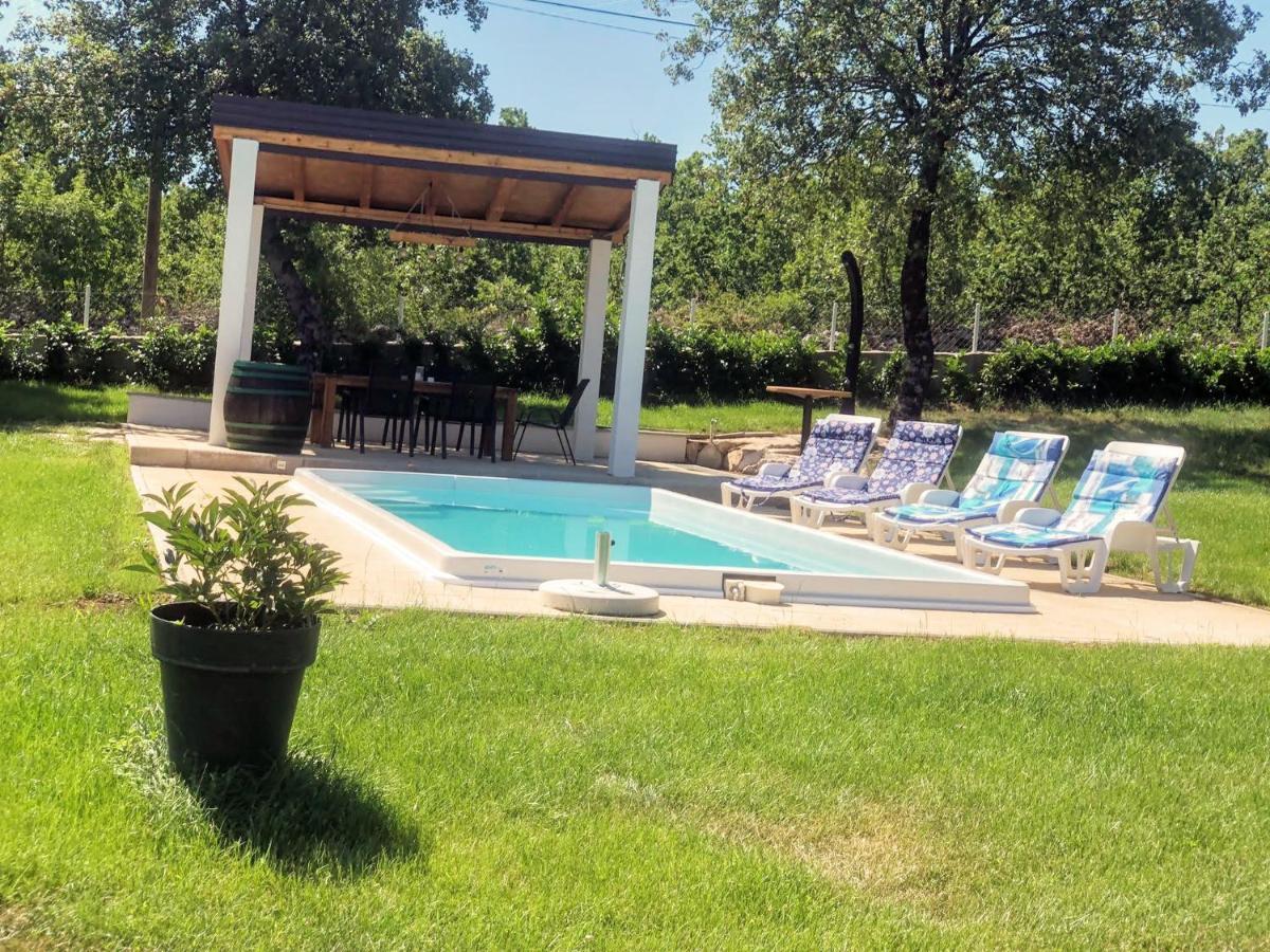 Villa Marie With Pool, Two Bedrooms For 4+2Kids Cavoglave Екстериор снимка